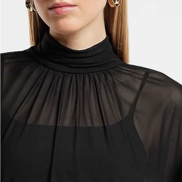 NWOT Express Mesh Gathered Mock Neck Blouson Sleeve Top - Picture 3 of 6